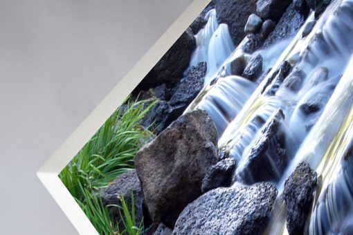 GlasWärmt-Infrarotheizung-Motiv-IMMP-450Watt-Wasserfall-600x600x25mm-Detail